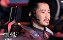 吴京硬汉形象深入人心，《战狼》票房火爆演技获赞