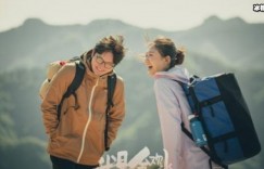 苗苗孕肚太显眼素颜看郑凯打篮球，满脸疲惫帮其拍帅照