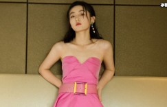 张子枫红毯造型被嘲一言难尽，年轻姑娘变大妈造型师该下岗了