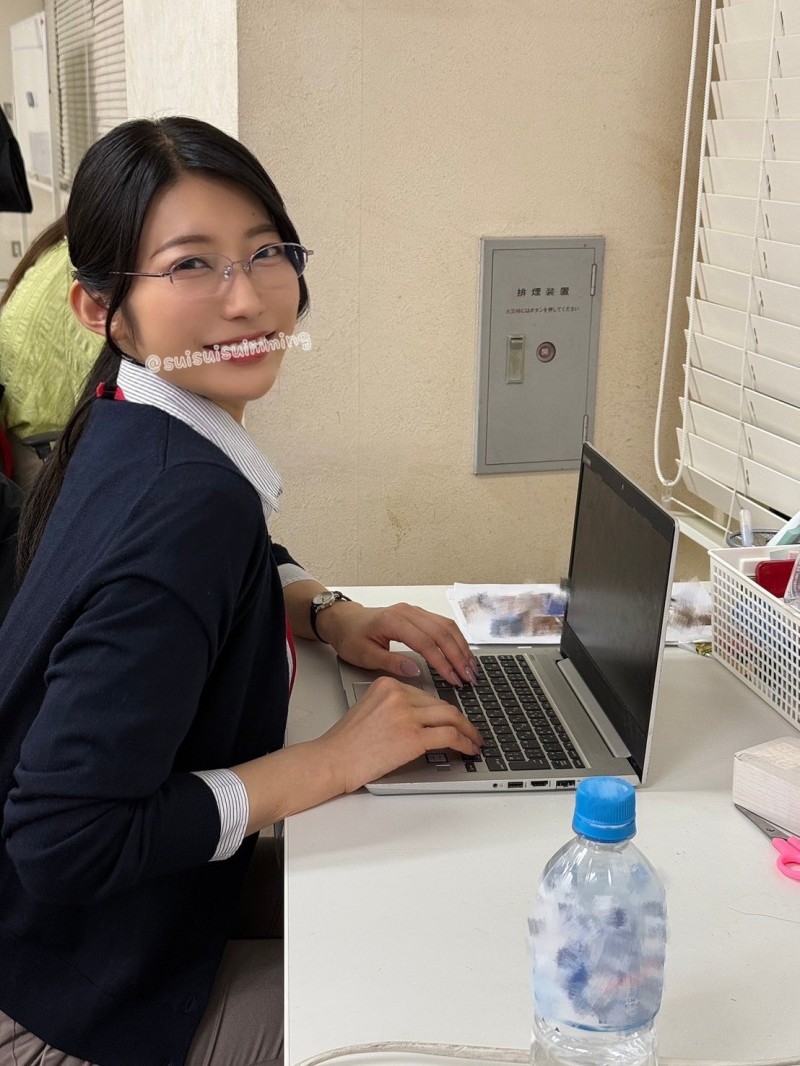 SOD集团最强秘密兵器！168公分、大长腿的女子社员「解禁」准备出道？