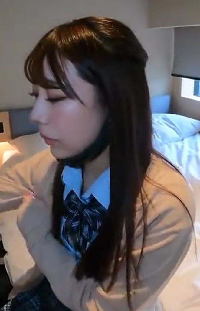 哪泥?当今发片王竟然之前就被FC2无码卖家捕获出鲍了!