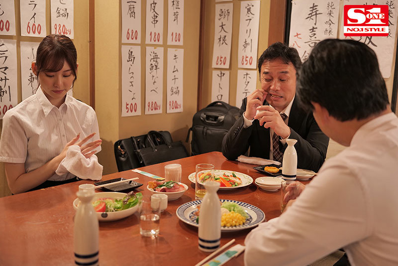 楓ふうあ(枫富爱)作品SSIS-642发布!美腿OL被恶烂上司偷袭!出差时被迫变成他鸡鸡的形状!