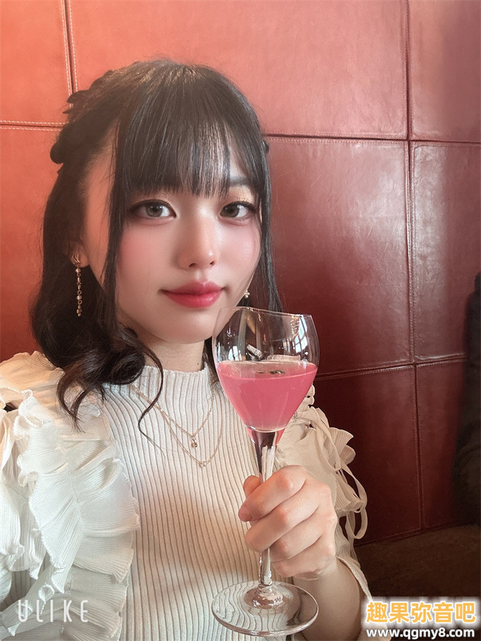 [SDMN-426]上下都在喷还有水蛇腰！近期最好的母乳女艺人真白理真（真白りま）出道！