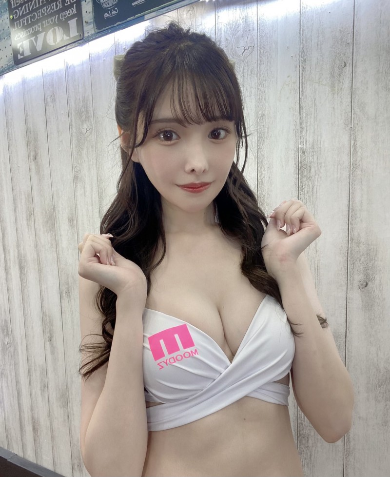 直播爆料!新ありな(新有菜):我就是这样才失去了原先的IG帐号!