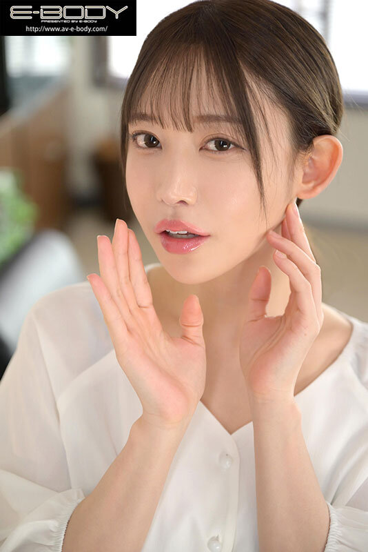 七瀬アリス(七濑爱丽丝)作品EBWH-112发布!散发全部费洛蒙的火辣女上司,露内衣乳沟色气诱惑