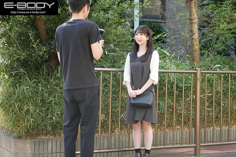 雪咲堇(雪咲すみれ)出道作品番号及封面,雪咲堇个人简介