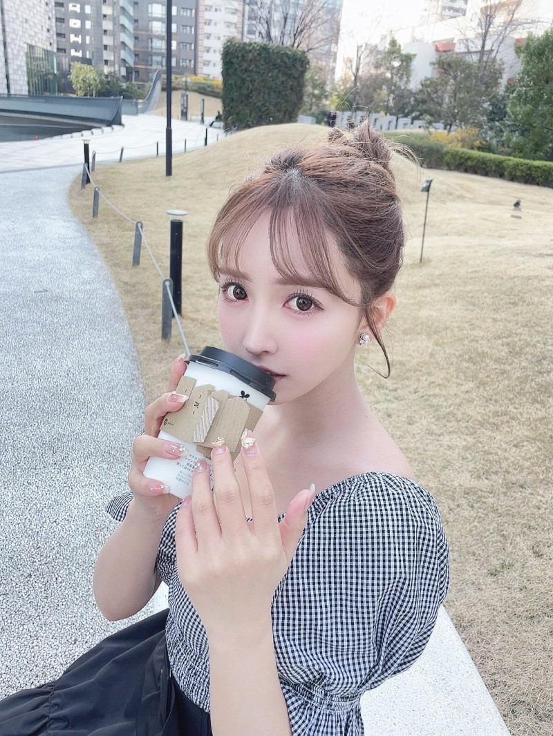 「三上悠亚」出道七周年!「性感爆乳」送粉丝福利,宣布自立门户当老板!