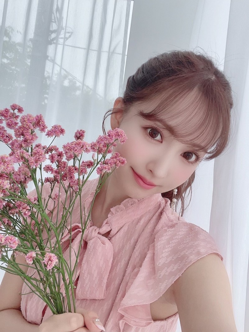 「三上悠亚」出道七周年!「性感爆乳」送粉丝福利,宣布自立门户当老板!