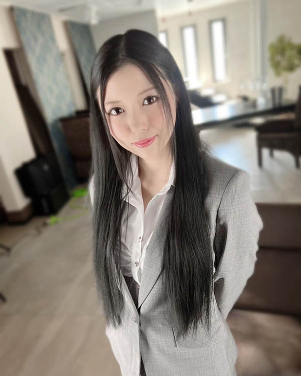 最新推荐!现役受付嬢「高坂妮娜」精选作品介绍……