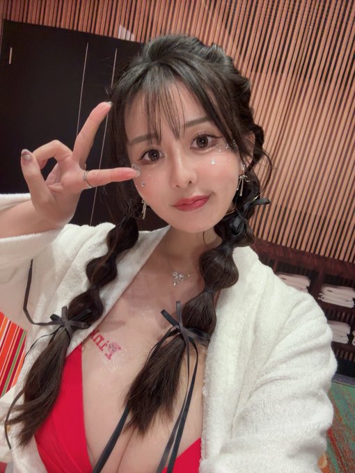 神乐桃果(神楽ももか)明年1月12日最新作品番号及封面,神乐桃果个人简介