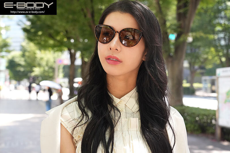 東雲つばき(东云椿)出道作品EYAN-210发布!海外凯旋归来!在伸展台上为日本争光、细腰爆乳的模特儿出道!