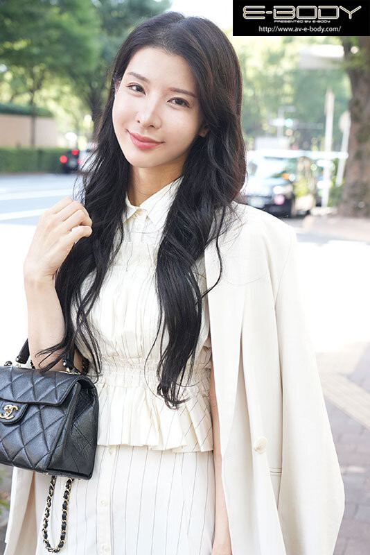 東雲つばき(东云椿)出道作品EYAN-210发布!海外凯旋归来!在伸展台上为日本争光、细腰爆乳的模特儿出道!