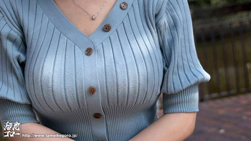 桜井れあ(桜井玲爱)出道作品MFYD-068发布!穿极小件比基尼出道的童颜G奶人妻,骑乘时的丰满乳量太诱人