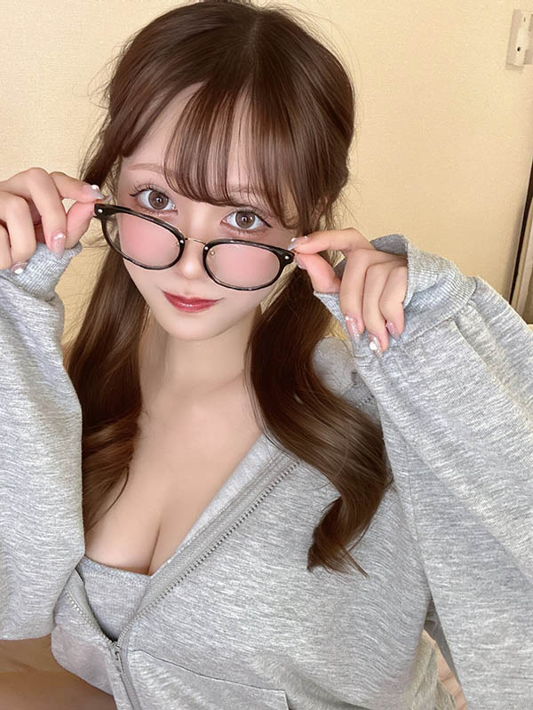 最新推荐！H CUP巨乳女社员「碓井濑理菜」精选作品介绍……