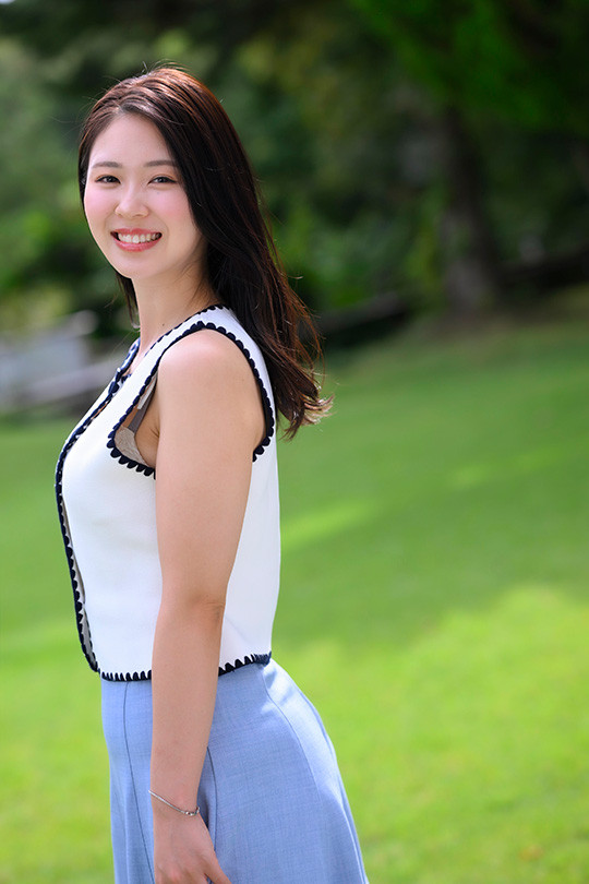 (JUR-067)麦当娜的超级新人!拥有纯白肌肤的美丽秋田犬女郎!久远美绪诞生了!