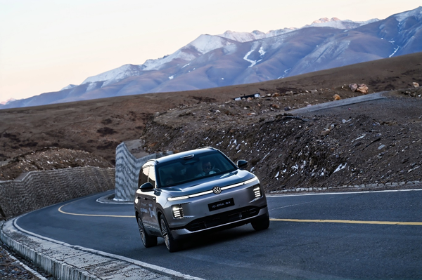 32.98万起预售!上汽大众ID. ERA 9X满级登场 32.98万起预售!上汽大众ID. ERA 9X满级登场