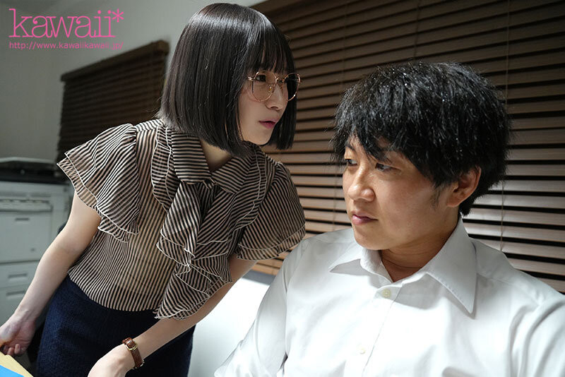 松岡美桜(松冈美樱)作品CAWD-963发布！睽违两年的复活！她戴上眼镜饰演把前辈弄到手的心机女！