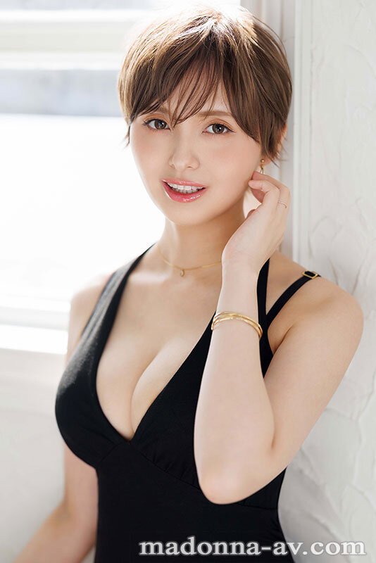 JUR-083 「水原冴香」出道作品番号及封面,「水原冴香」个人简介