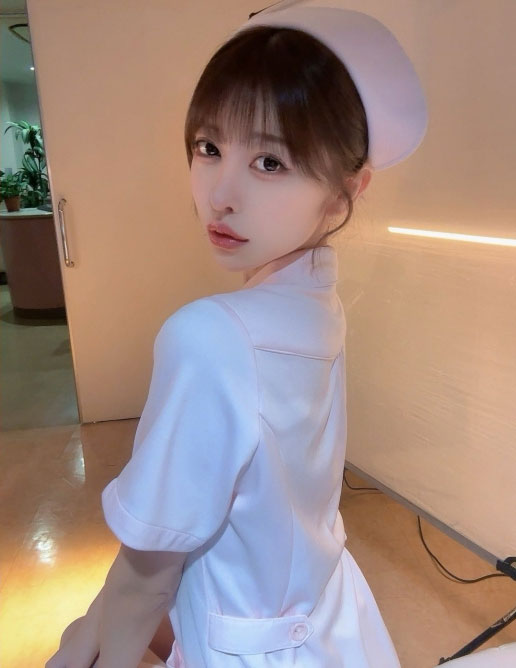 森日向子(MIKR-096) 住院无法洗澡没关系!痴女护士「森日向子」用舌头帮你舔干净