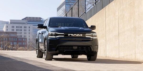 Jeep与Ram的增程电动车再度宣布延期 推迟至2027年