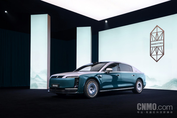 尊界S800典藏大观与V800开启全国交付 搭载华为乾崑