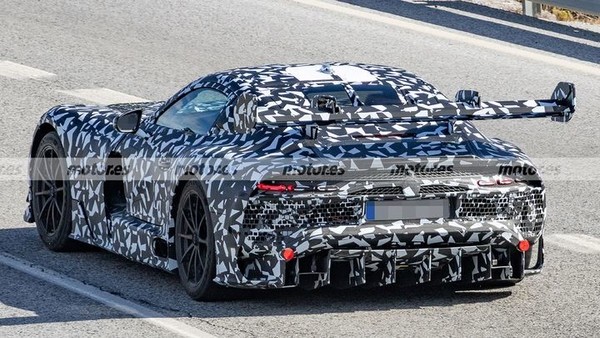 全新奔驰AMG GT Black Series谍照曝光 目标800马力 全新奔驰AMG GT Black Series谍照曝光 目标800马力
